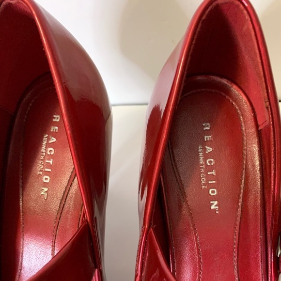 * SOLD* Kenneth Cole Red Peep Toe Heels 8.5 M - Picture 13 of 13